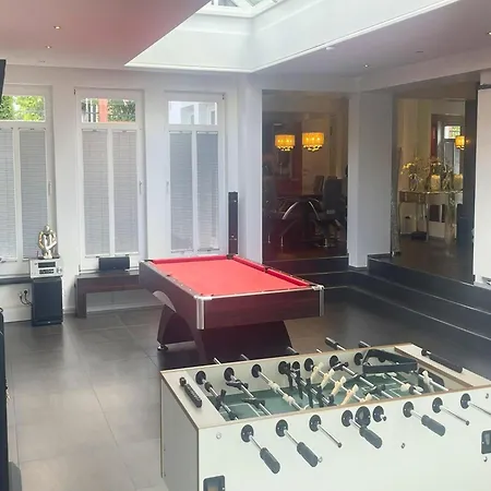 With Bar, Recreation In * Kastellaun