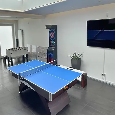 With Bar, Recreation In