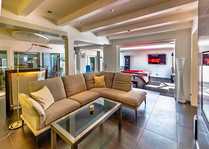 With Bar, Recreation In Lägenhet Kastellaun