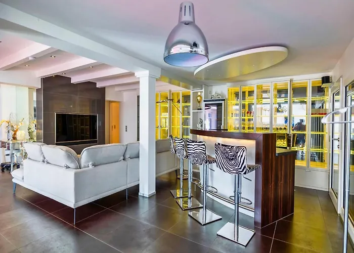 With Bar, Recreation In