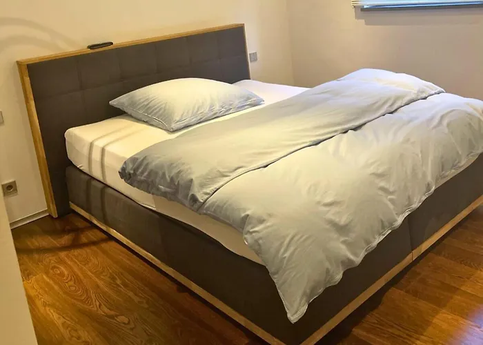 With Bar, Recreation In