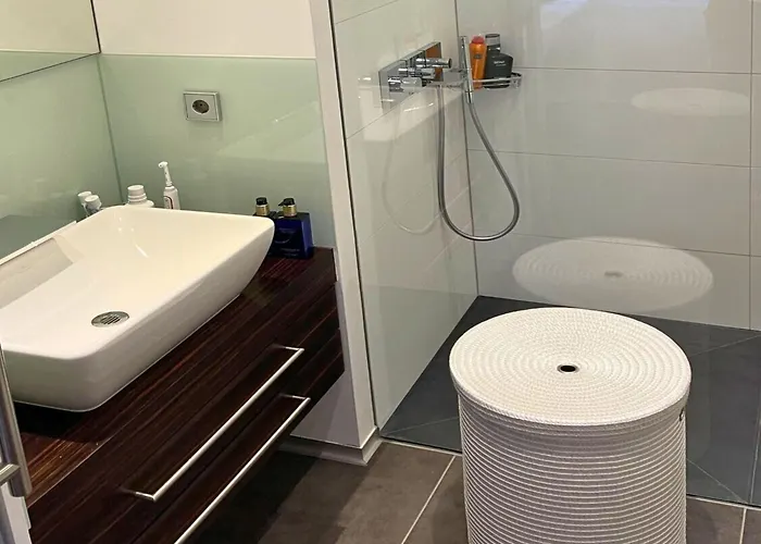 With Bar, Recreation In Lägenhet Kastellaun